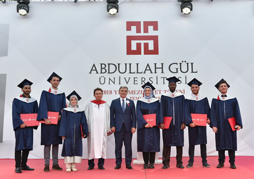 11. Cumhurbaşkanı Abdullah Gül, AGÜ Mezuniyet Törenine Katıldı